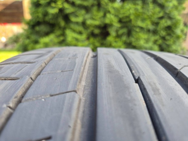 Eladó 2db Continental 245/35 R18 Y XL nyári gumi