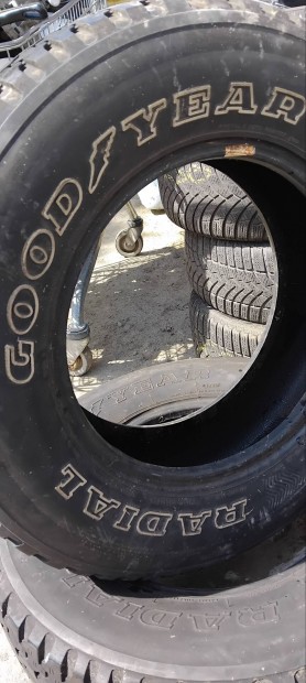 Eladó 2db Párban Goodyear 215/75 15 Ös Méretben Gumi