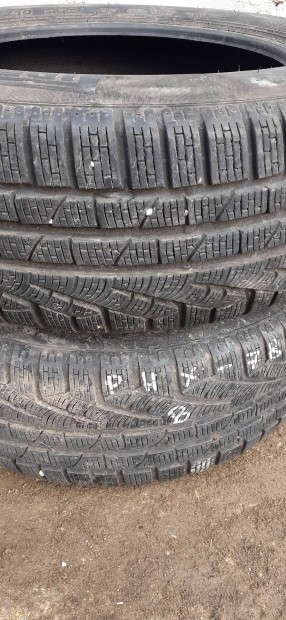 Elad 2db Prban Pirelli Sottozero 225/55 17 Es Mretben Gumi 