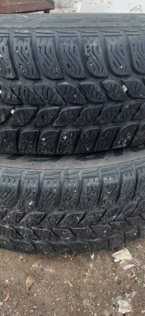 Elad 2db Prban Pirelli Winter 165/70 14 Es Mretben Gumi 