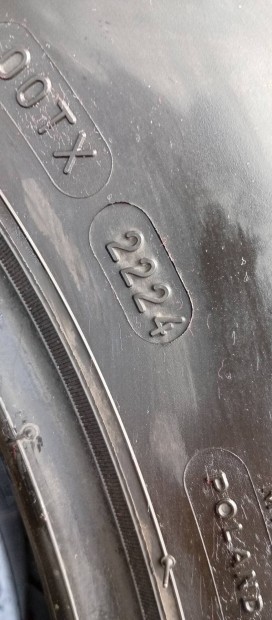 Eladó 2db párban Téli Michlein 265/65 17 es Méretben Gumi