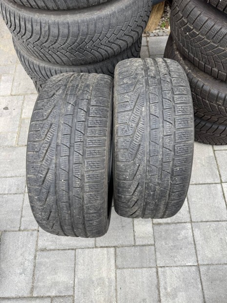 Eladó 2db téli Pirelli Sottozero Winter 240 235/40 R19