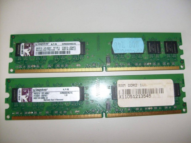 Elad 2x1 Gb 800Mhz-es DDR2-es Kingston memrik