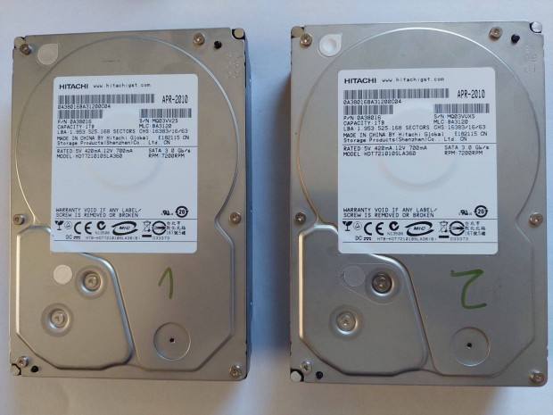 Elad 2x Hitachi SATA HDD 1 TB