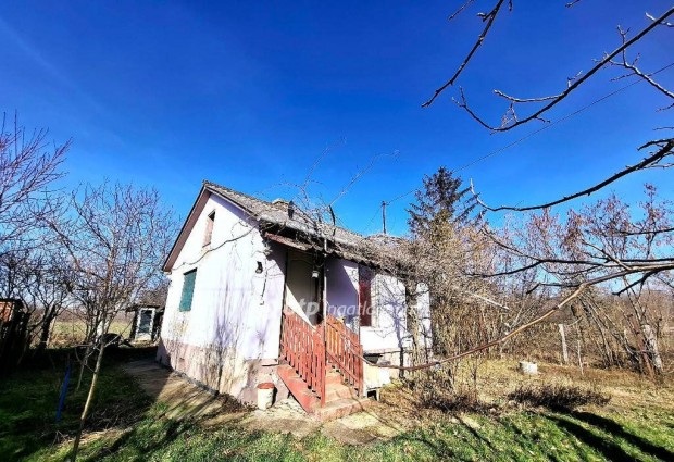 Elad� 30 nm-es h�z Beretty��jfalu