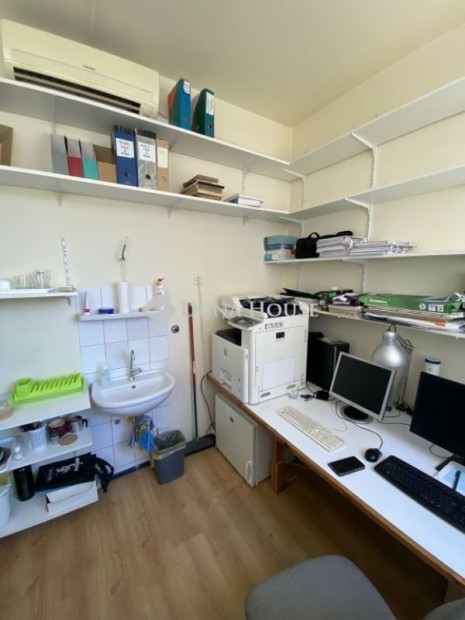 Elad� 30 nm-es iroda P�cs