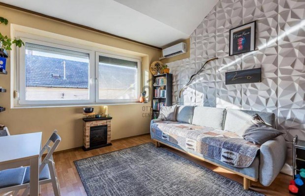 Elad� 30 nm-es lak�s Budapest 15. ker. #5122877