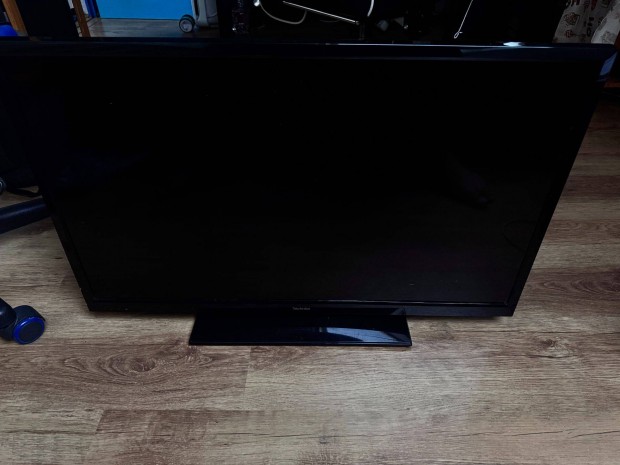 Eladó 32" Technika TV