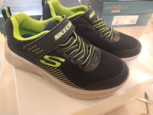 Elad 33-as Skechers sportcip