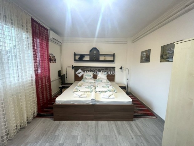 Elad� 341 nm-es h�z Szeged