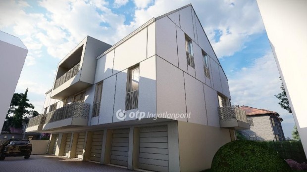 Elad� 34 nm-es lak�s Hajd�szoboszl�