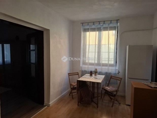 Elad� 35 nm-es h�z Szeged