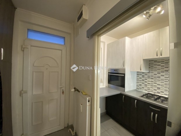 Elad� 35 nm-es lak�s Szeged