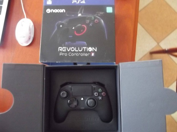 Elad 36. Ps4 - Pc Nacon Pro 2 Revolution Fekete Controller j