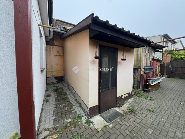 Elad� 36 nm-es lak�s Kecskem�t