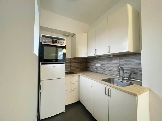 Elad� 37 nm-es lak�s Veszpr�m