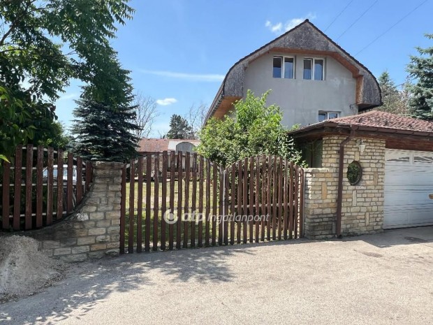 Elad� 385 nm-es h�z Szigethalom