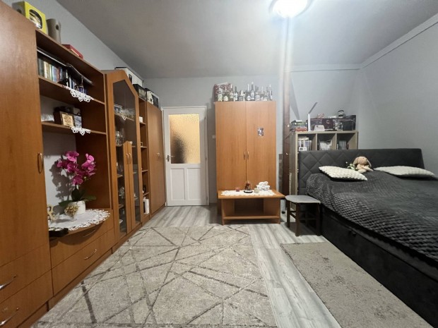 Elad� 38m2 Lak�s 14.ker. Francia �t 33