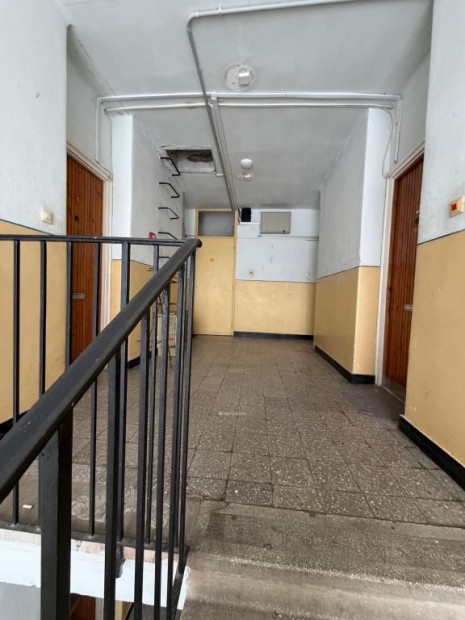 Elad� 39 nm-es lak�s Salg�tarj�n