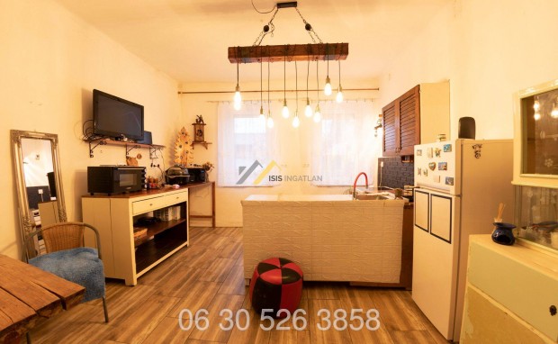 Elad� 3 Szob�s Csal�di H�z Gencsap�tiban