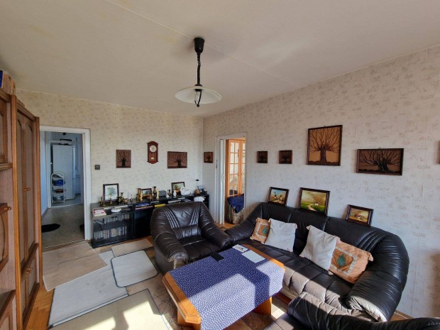 Elad� 3 szob�s, erk�lyes lak�s az Ady Endre �ton