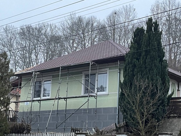 Elad� 3 szob�s csal�di h�z