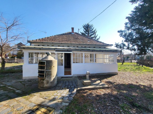 Elad� 3 szob�s csal�di h�z Csepelen Kir�lyerd�ben