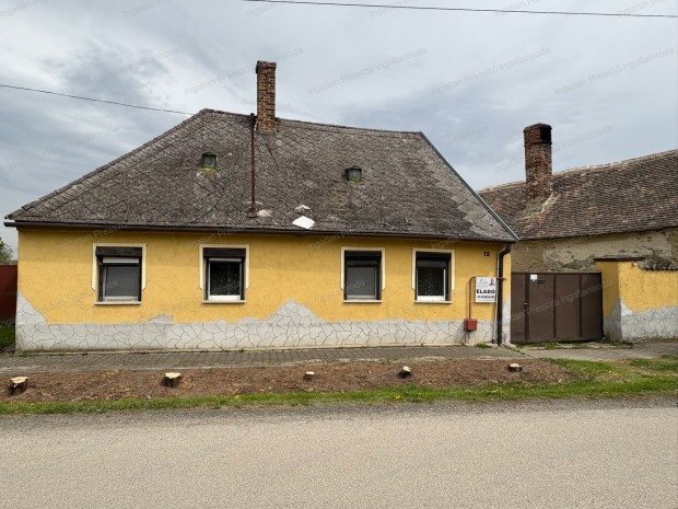 Eladó 3 szobás családi ház Jánosházán!
