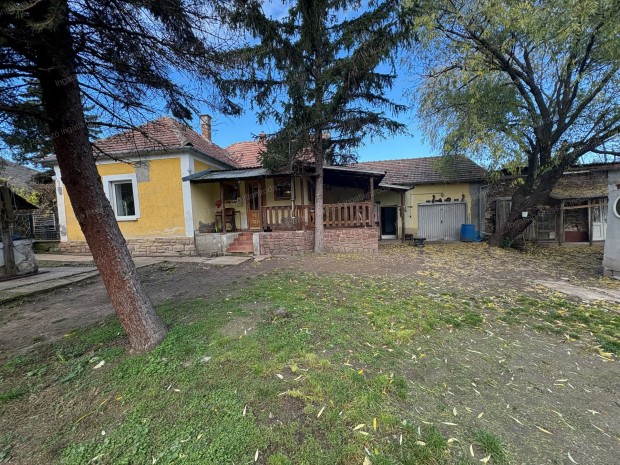 Elad� 3 szob�s csal�di h�z Mindszentk�ll�n!