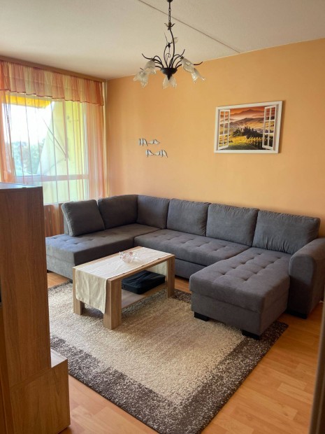 Elad� 3 szob�s panel lak�s P�csen, az Illy�s Gyula utc�ban