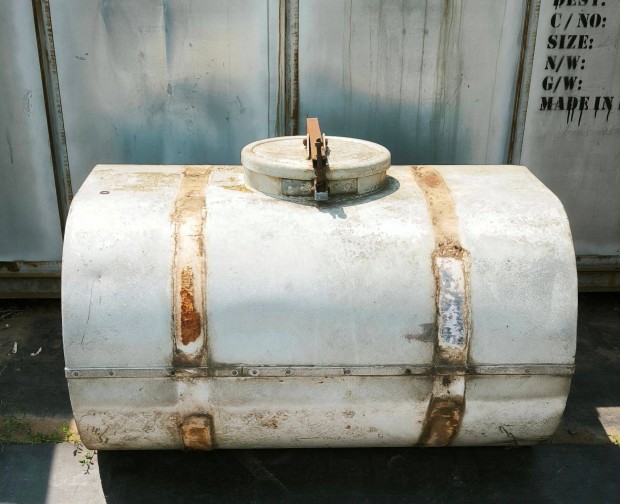 Eladó 400l szigetelt aluminium tartály
