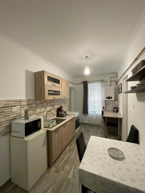 Elad� 40 nm-es Fel�j�tott t�gla lak�s Szeged Pacsirta utca