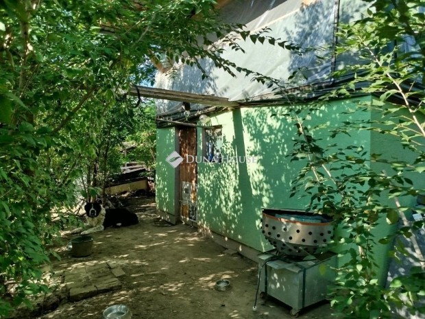 Elad� 40 nm-es h�z Baracska