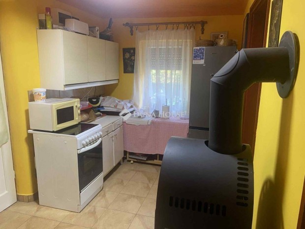 Elad� 40 nm-es h�z Berekf�rd�