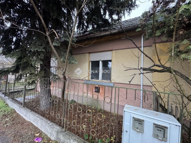 Elad� 41 nm-es h�z Kecskem�t