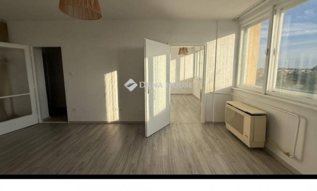 Elad� 41 nm-es lak�s Szombathely #5063842
