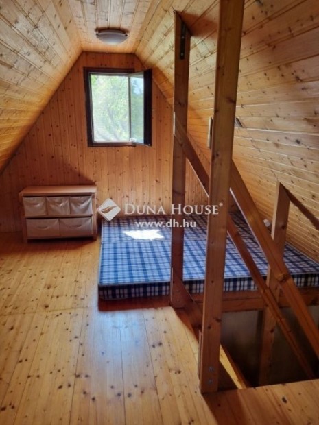 Elad� 43 nm-es h�z Balatonakarattya