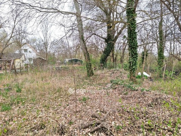 Elad� 444 nm-es telek R�ckeve