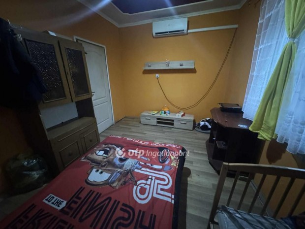 Elad� 45 nm-es h�z Hajd�bagos