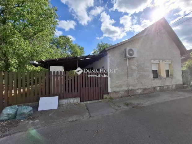 Elad� 46 nm-es h�z T�rtel