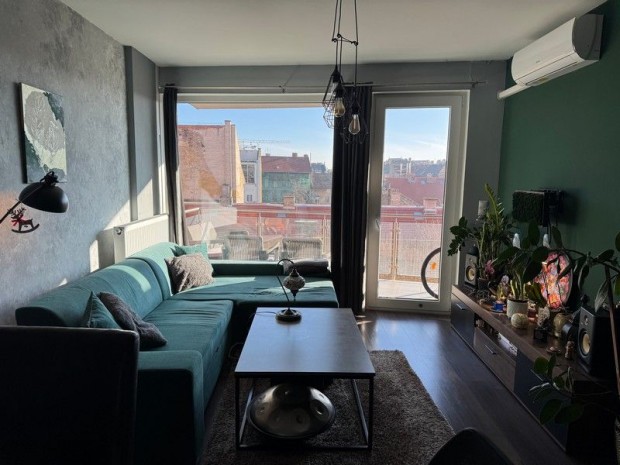 Elad� 47 nm-es t�gla lak�s Budapest VIII. ker�let