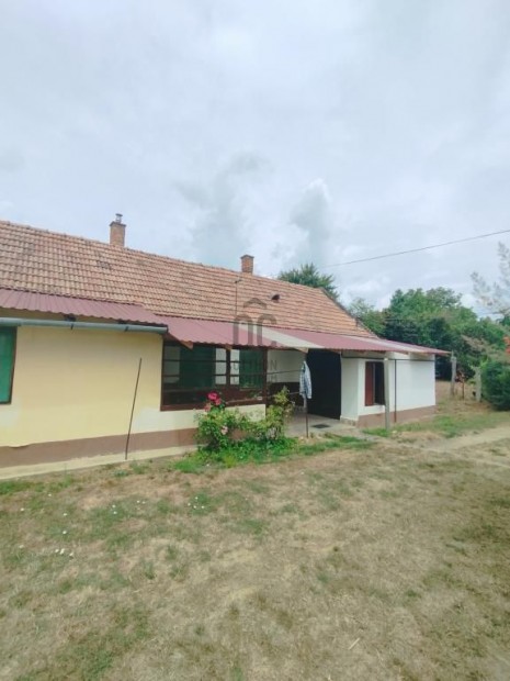Eladó 48 nm-es ház Szólád