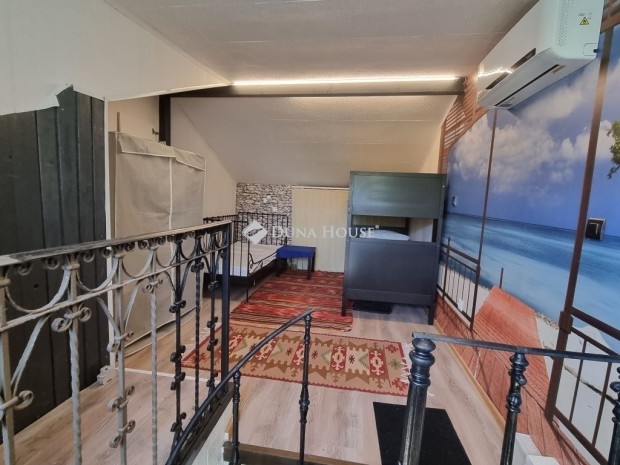 Elad� 48 nm-es lak�s G�rdony