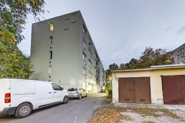 Elad� 48 nm-es lak�s Miskolc