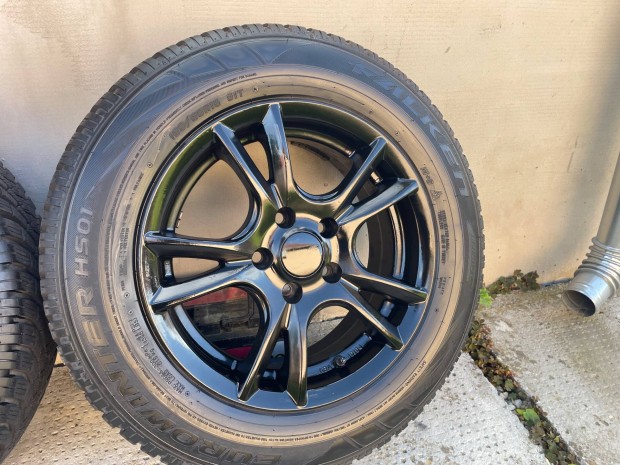Elad 4 darab 15 -os alufelni, 195/65 R15 s jszer tligumikkal