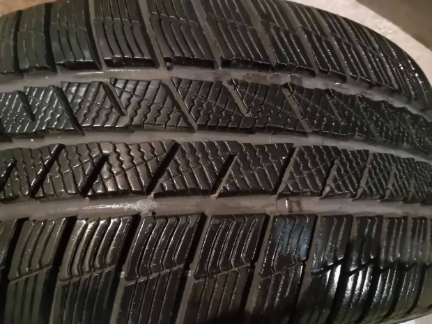 Elad 4 darab 225/45 R17 tli gumiabroncs