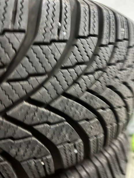 Elad 4 db 185/65R15 tligumi garnitura!