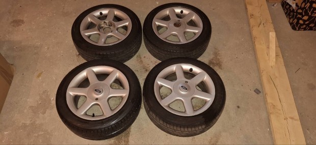 Eladó 4 db 195 / 50 R15 gumi, alufelnire szerelve