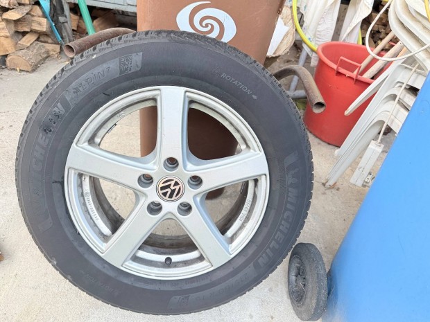 Eladó 4 db 2019-es 16-os VW Passat felni 4 Michelin téli gumival!