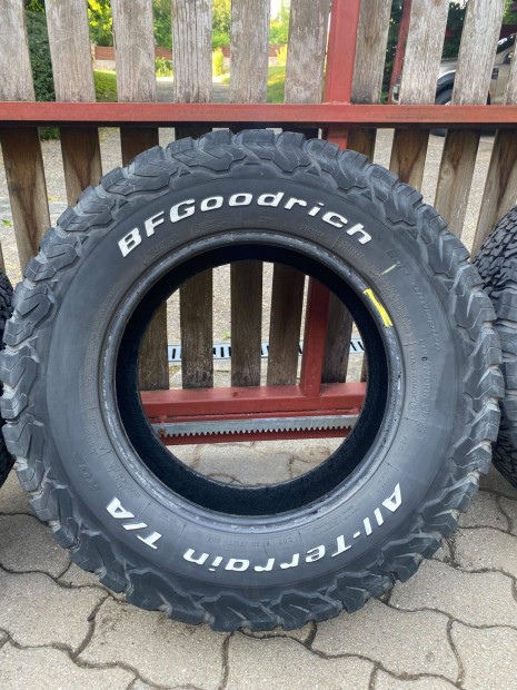 Eladó 4 db BF Goodrich All-Terrain T/A KO2 265/70R17 terepgumi